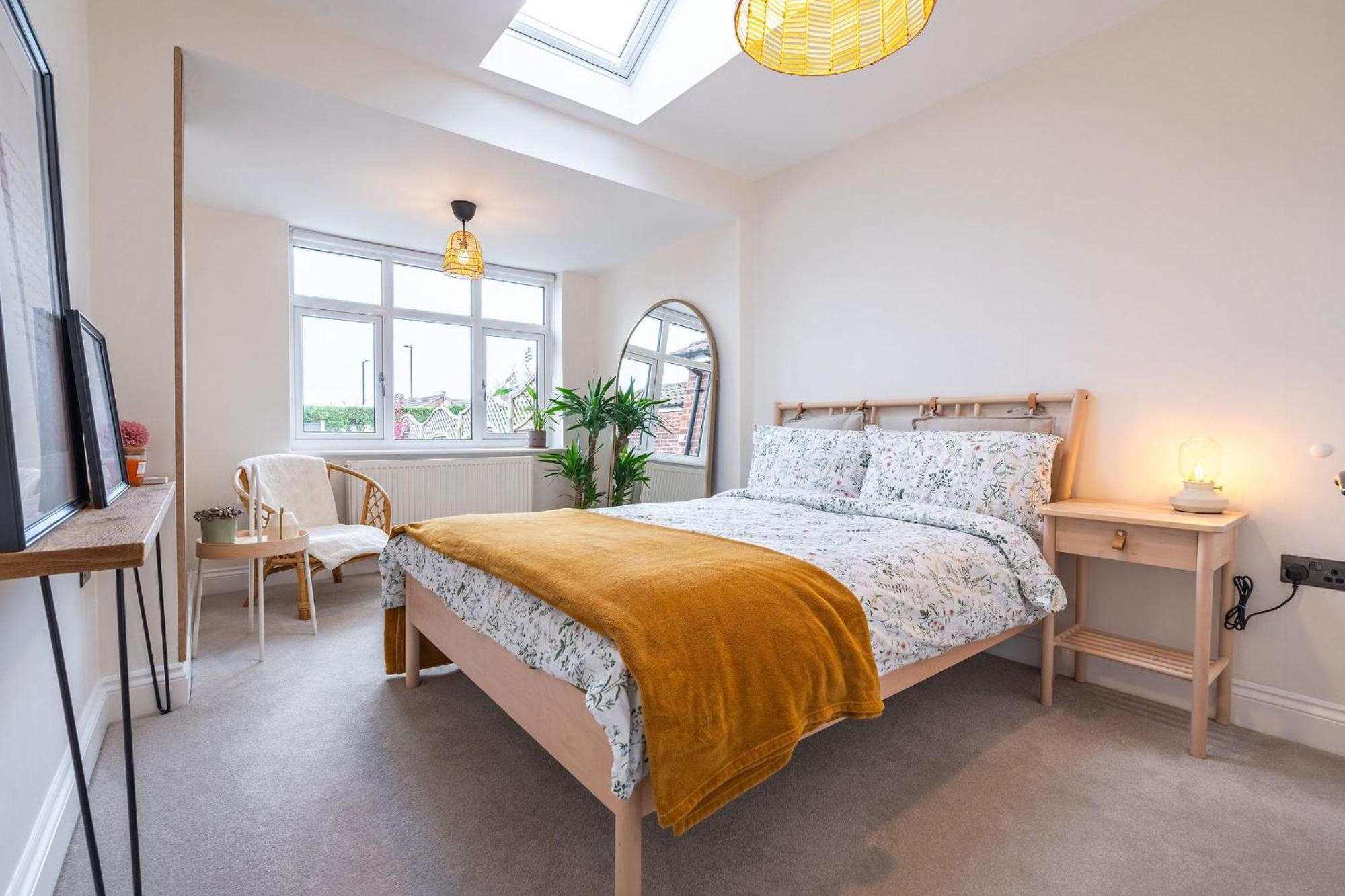 Nature Inspired Bungalow With 3 Rooms - 10 Mins From Manchester Airport Timperley Extérieur photo